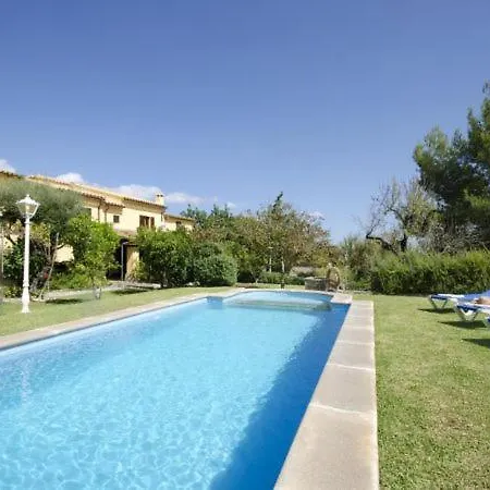 Sleeps 4 With Pool Air Con And Wifi Pollenca
